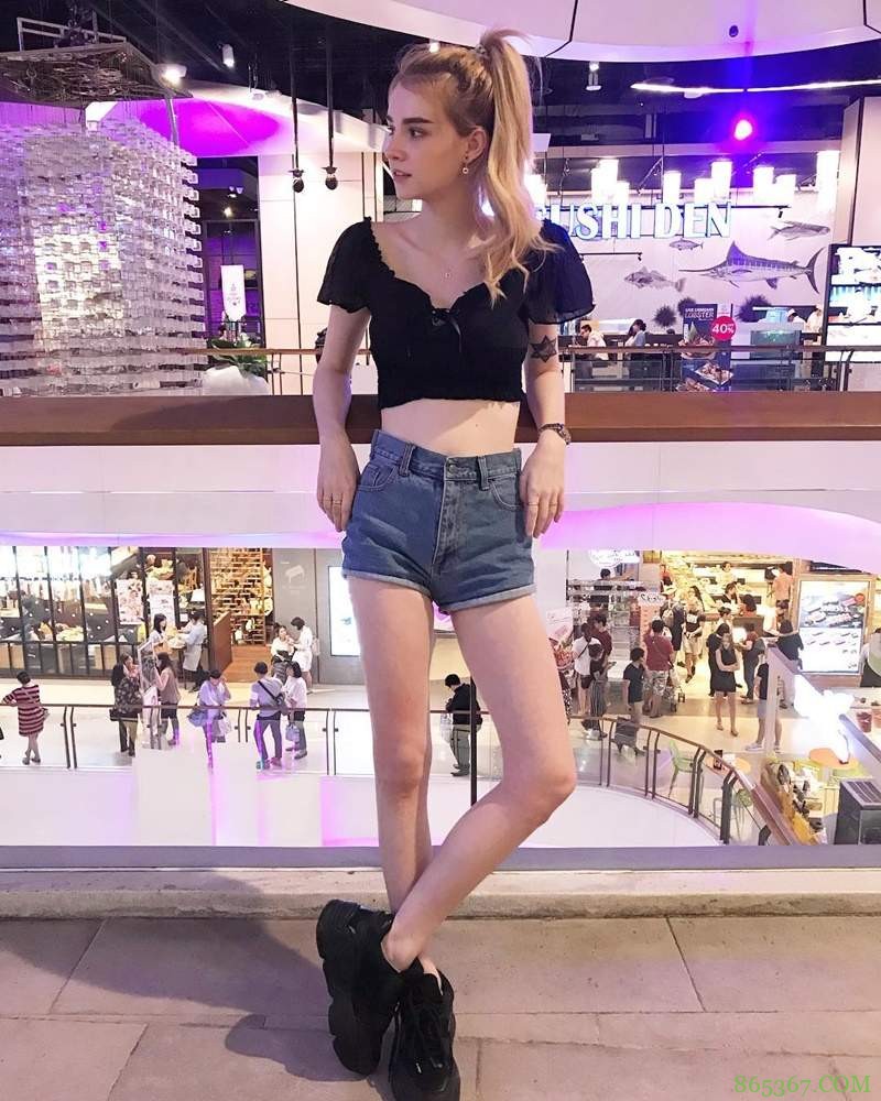 性感混血模特儿Jessie Vard 比基尼泳装照令人鼻血直流