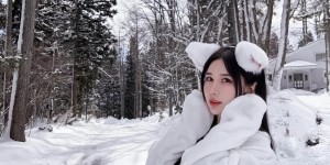 【大发娱乐】這麥當勞外送太超過！白皙巨乳妹「夢夢」比基尼辣啃漢堡，真是勁辣多汁！