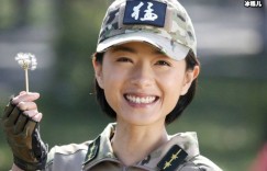 【大发娱乐】万茜完成84米大型拼图，网友隔空喊话：快去帮帮岳云鹏吧