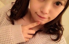 【大发娱乐】日本爆乳系美少女！　渾圓G奶超Q彈，一擠就是滿滿的深溝！