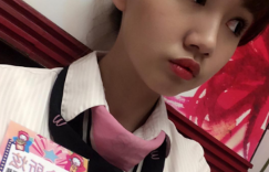 【大发娱乐】桃園麥當勞「娃娃臉正妹店員」！制服下面「鼓鼓的」！隱藏版好身材放桌上更明顯！