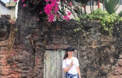 【大发娱乐】氣質妹子露齒展開「迷人笑容」超甜美！大秀一雙「嫩白長腿」超迷人…