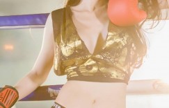 【大发娱乐】「爆乳拳擊館」長髮正妹出沒！性感揮拳「雪白側乳」搶盡鋒頭！對手一看先認輸啦！