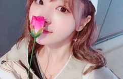 【大发娱乐】天使臉孔魔鬼身材！「桃乃木香奈」表示自己就是Ｍ屬性，等著司機們來好好調教！