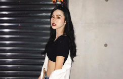 【大发娱乐】方濟中學剛畢業超正嫩妹「Zoe」甜美笑容一眼就淪陷！剛成熟的果然最讚～