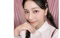 【大发娱乐】看不出是孩子的媽！「性感人妻」Rachel Q雙馬尾散發萌味，美胸美腿一樣都沒落下！