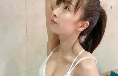【大发娱乐】氣質瑜珈姐姐「古谷未壽城」S型曲線奶膨腰束　大膽動作下「蜜桃臀型」完整呈現