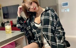 【大发娱乐】臉可以遮但奶不行！「雪乳正妹」爆奶上街　展現驚人軟實力