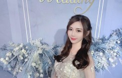 【大发娱乐】拜年就要穿旗袍！「電眼正妹」春節小露性感，隱藏版「雪肌美乳」好迷人！