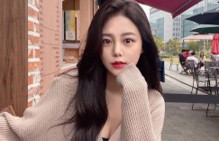 【大发娱乐】韓亞航空空姐「顏值佳、曲線辣」，私下「低胸造型」太誘惑！