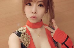 【大发娱乐】釣蝦場驚見「巨乳妹子」側奶大放送　隔壁釣客都無法冷靜了…