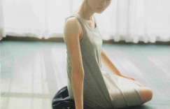 【大发娱乐】乃木坂46正統派偶像「遠藤さくら」開朗笑顏散發純真氣息　臥蠶雙眼更是勾魂力滿滿