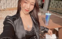 【大发娱乐】IG人氣健身正妹「緊實線條」好極品，「粉色健身服」充滿戀愛感！