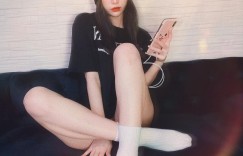 【大发娱乐】超兇猛「冬至大湯圓」！火辣正妹細肩帶背心秀「有料側乳」，狂吸萬人點讚！