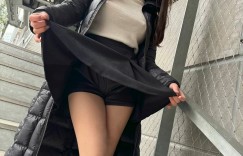 【大发娱乐】最討厭穿內衣！日本小姐姐《しおり》一脫外套就露出邪惡筍尖