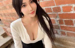 【大发娱乐】性感女神「余納斯」TRE尺度大突破！雪乳美腿配蜜桃看到就賺到！