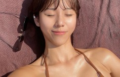 【大发娱乐】韓國瑜珈老師高衩運動服秀絕美翹臀　網友：我有個大膽的想法