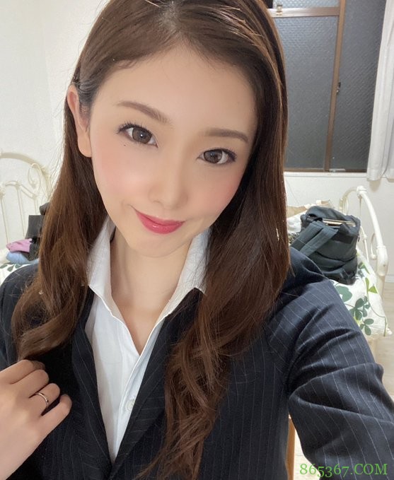 小松杏JUL-648 人妻不知腹中孩子父亲是谁