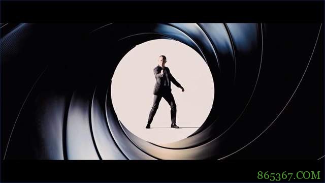 看最后一部克雷格版007，我竟然把眼睛哭红了