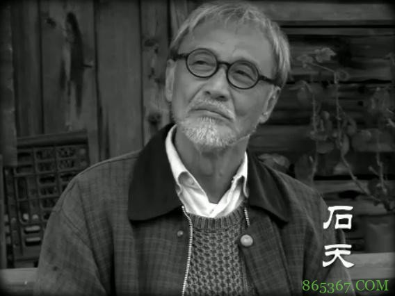 石天“英雄本色”往事：又一位香港喜剧之王去世，港片还剩当年情