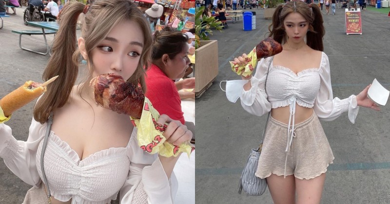 「雙馬尾巨乳萌妹」迪士尼大啃烤火雞腿，火辣身材讓人重點歪，H級美胸好吸睛！