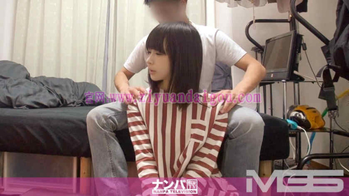 番号200GANA-144, バーガーショップ店員