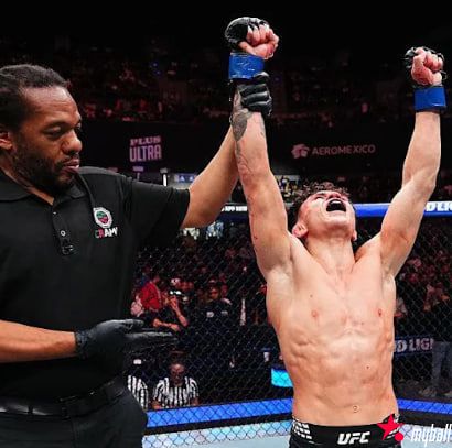 大发体育-“传奇时刻”卡瓦纳爆冷击败前冠军莫雷诺,大发助力你的致富之路!